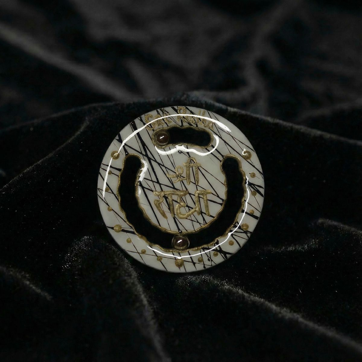 Mantraball White lines